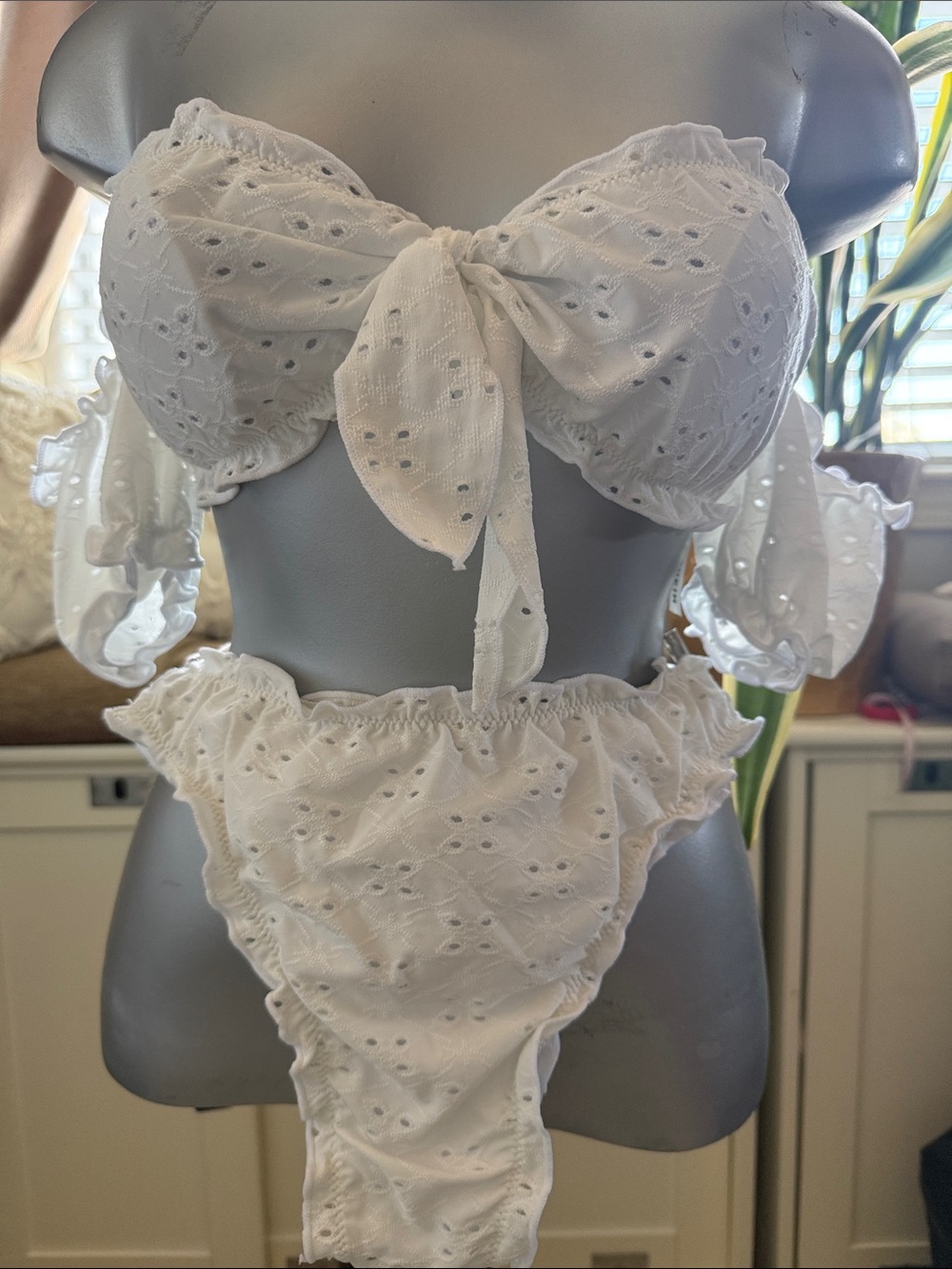 White Eyelet Tie-Front Bikini Top and High-Waist Bottoms size S